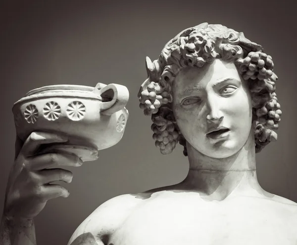 Dionysus बॅचस वाईन पुतळा पोर्ट्रेट — स्टॉक फोटो, इमेज