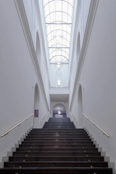 Casa interior, vista escada de pedra — Fotografia de Stock