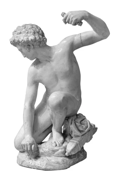 Ancienne sculpture en marbre blanc du jeune homme nu Narcisse. Statue classique antique de jeune isolé sur blanc. Figurine en pierre de l'adolescent — Photo