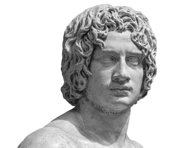 Huvud detalj av den antika människan skulptur. Sten ansikte isolerad på vit bakgrund. Staty av antik marmor av mytomspunnen karaktär — Stockfoto
