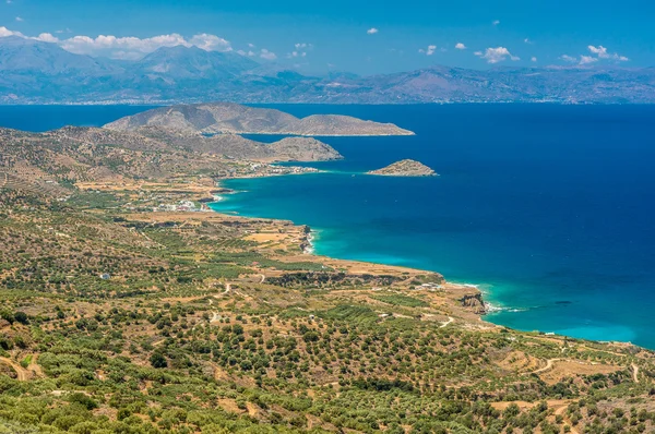 Näkymä kauniille Myrtos lahdelle ja idylliselle rannalle Kefalonia saarella, Kreikassa — kuvapankkivalokuva