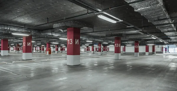 Estacionamiento vacío garaje — Foto de Stock