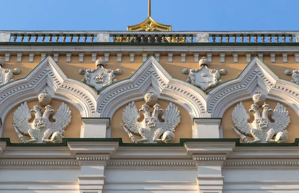 Decorazione della facciata Grande Palazzo del Cremlino a Mosca, Russia — Foto Stock