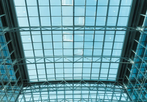 Telhado de vidro da estação — Fotografia de Stock