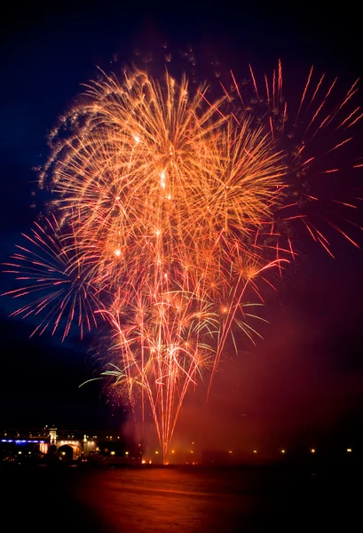 Fuegos artificiales —  Fotos de Stock