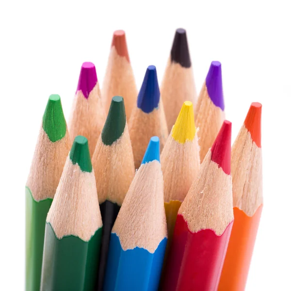 Muitos lápis de cor diferentes no fundo branco — Fotografia de Stock