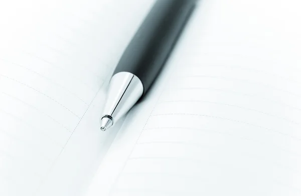 Ball pen and office pad — Stock Photo, Image