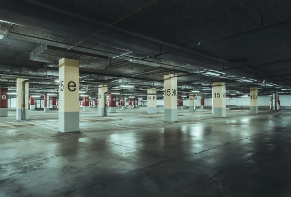 Parking vide garage — Photo