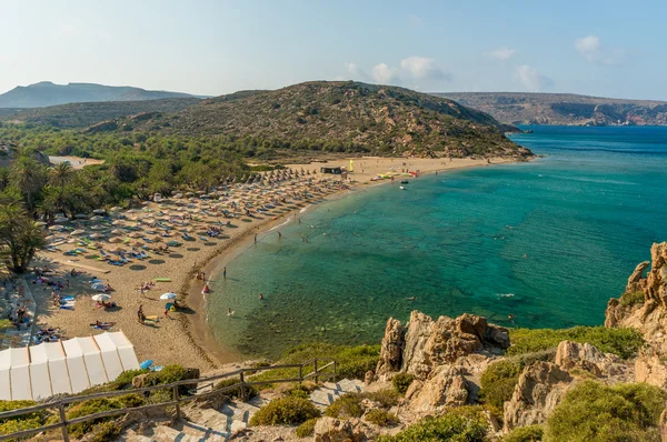 Playa de palmeras Vai en la isla de Creta en Grecia — Foto de Stock