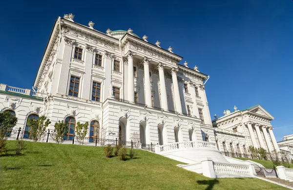 Pashkov House famous classic buildings in Moscow, — Stock Photo, Image