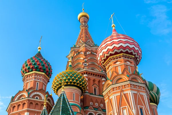 Domes of St. Basils cathedral on Red Square — Stock Photo, Image