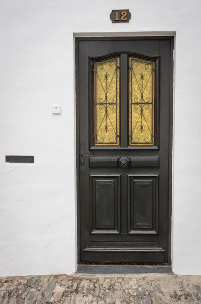 Vieille porte dans la ville de lisbon, portugaise — Photo