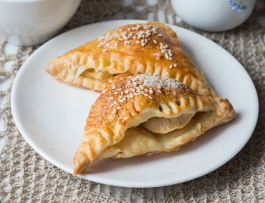 Samosa elmalı