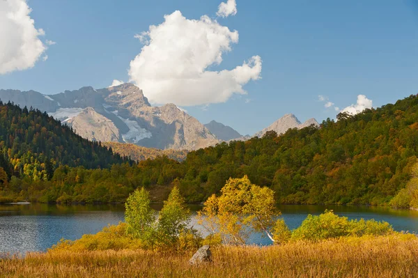 Jesień Górach Kaukaz Rosja — Zdjęcie stockowe