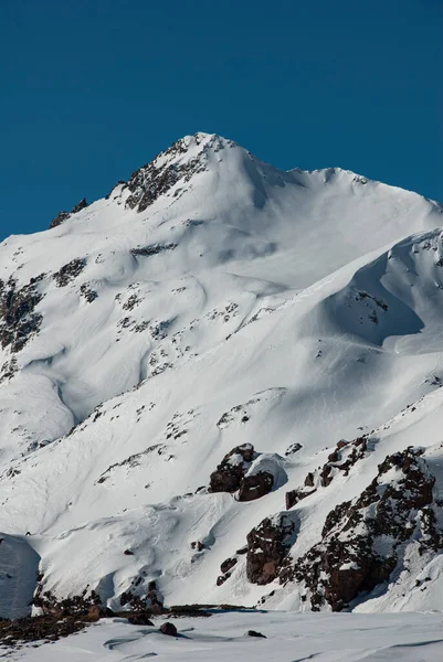 Elbrus Mt高加索区域的山区景观 — 图库照片