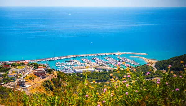 Όμορφη Γραφική Θέα Στη Μεσόγειο Θάλασσα Sitges Καταλονία Ισπανία — Φωτογραφία Αρχείου