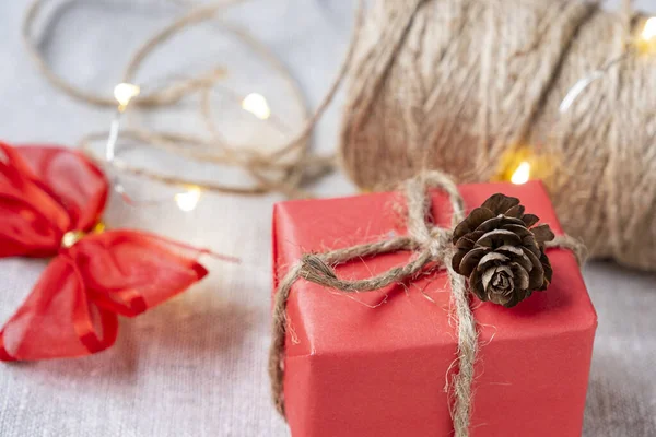 Nieuwjaarsgeschenken Ambachtelijke Verpakking Kerst Nieuwjaar Vakantie Achtergrond Selectieve Focus — Stockfoto