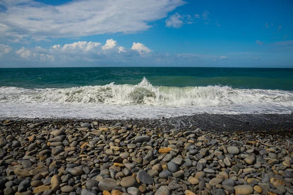 Deep Sea Water Waves Pebble Beach Black Sea Coast — Stock Photo, Image