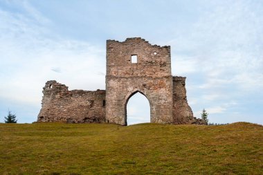 Eski Kremenets Kalesi 'nin kalıntıları