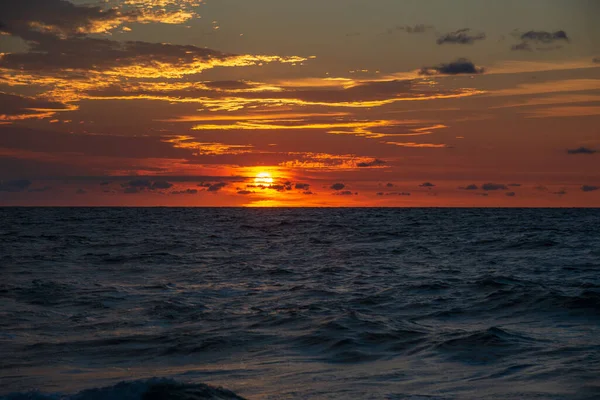 Colorida Mañana Mar Negro Hermoso Cielo Sobre Mar — Foto de Stock