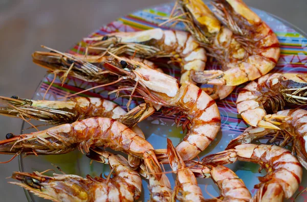 Camarones Tigre Parrilla Plato Cerca Comer Aire Libre — Foto de Stock