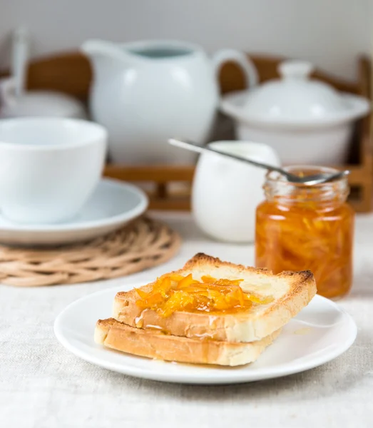 Toast und Marmelade — Stockfoto