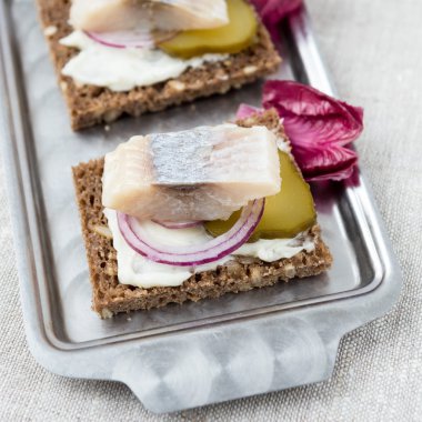 ringa balığı sandviçi