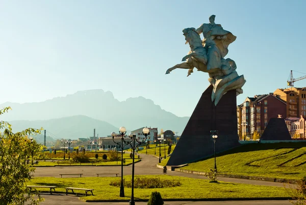 Stadslandskapet. Vladikavkaz, Ossetien — Stockfoto