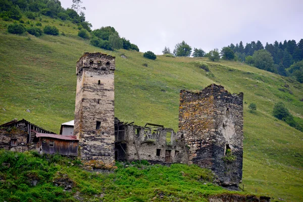 Torens in de Ushguli, — Stockfoto