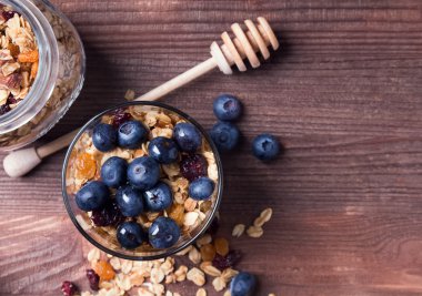 Granola ve ballı rustik Kahvaltı