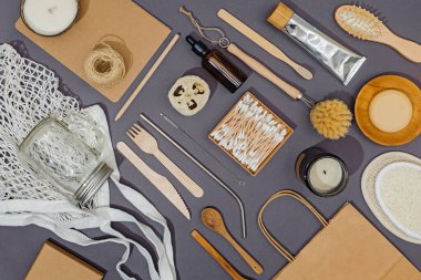 Sıfır atık seti ve doğal malzemelerden yeniden kullanılabilir ürünler