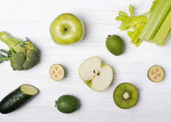 Zelené barevné ovoce a zelenina — Stock fotografie