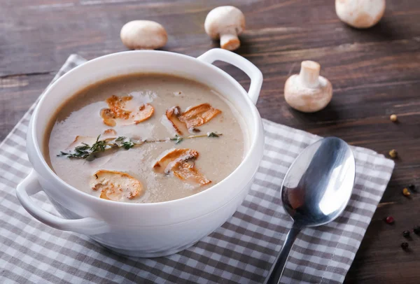 Deliziosa zuppa di funghi — Foto Stock