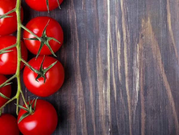 Brunch olgun kırmızı kiraz domates — Stok fotoğraf