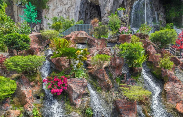 Summer waterfall in Batu caves — Stock Photo, Image
