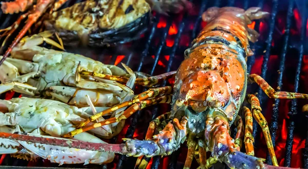 Gebraden Kreeft Vlees Diner Hele Schelpen — Stockfoto