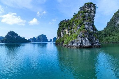 Ha Long Bay Panorama Dağı Vietnam