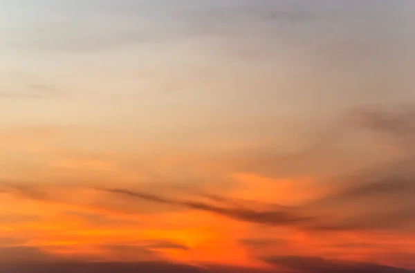 Хмари Фоні Неба Відображають Захід Сонця — стокове фото