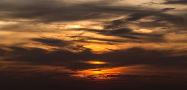 Небо Білими Пухнастими Хмарами Природний Фон — стокове фото