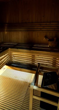 Finlandiya saunasının içi ahşap. Sağlık Spa 'sı