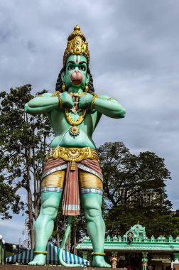 Lord Hanuman 'ın heykeli Batu Kuala Lumpur Mağarası