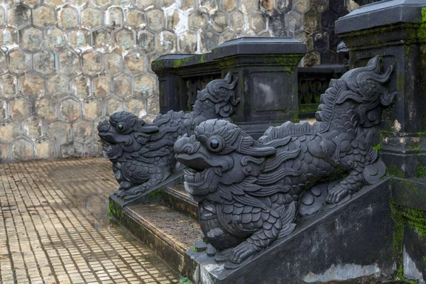 Guardian Lion Chinese Kunst Standbeeld Entree Boeddhistische Tempel — Stockfoto