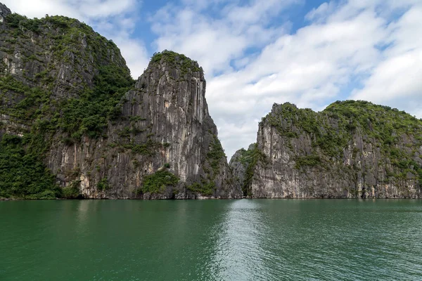 Montagne Calcaire Îles Paysage Long Bay Vietnam — Photo