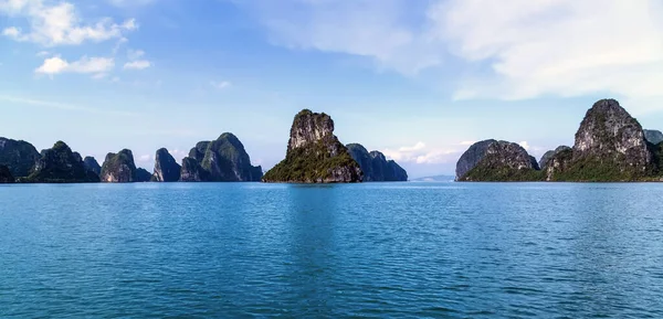 Montagna Paesaggio Isole Calcare Long Bay Vietnam — Foto Stock