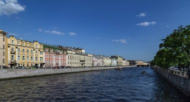 Neva nehri tekne gezisinde St. Petersburg Rusya şehir manzarası. Saint Petersburg, Rusya, Temmuz 04, 2014