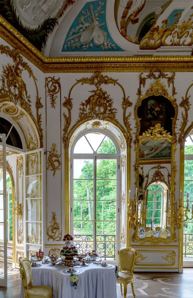 상트페테르부르크 푸시킨 Russia 2014 Hermitage Pavilion Interior Mechanical Table Dining — 스톡 사진