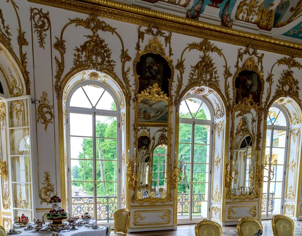 상트페테르부르크 푸시킨 Russia 2014 Hermitage Pavilion Interior Mechanical Table Dining — 스톡 사진