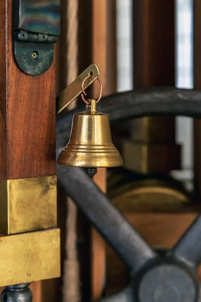 Μηχανικοί Πίνακες Bell Χάλκινο Παλιό Vintage Συναγερμό Τεχνικά Επίπεδα Κάτω — Φωτογραφία Αρχείου