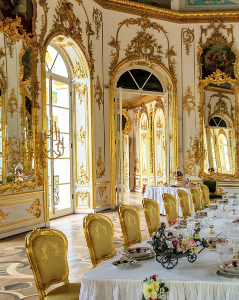 상트페테르부르크 푸시킨 Russia 2014 Hermitage Pavilion Interior Mechanical Table Dining — 스톡 사진