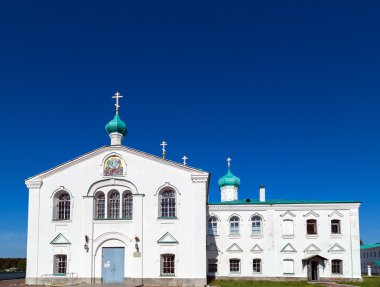 Refleks manastır kiliseler